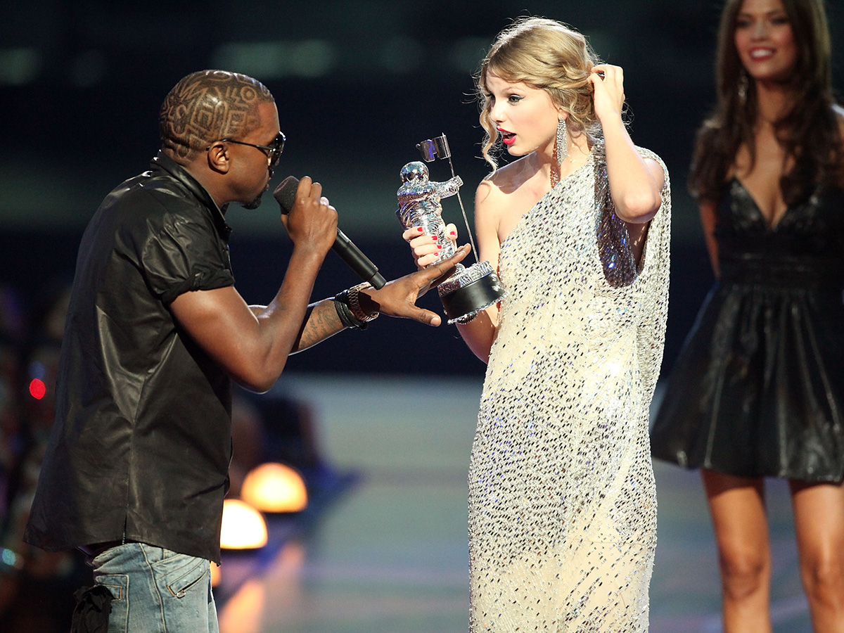 Free photo of Taylor Swift and Kanye Wests infamous phone 